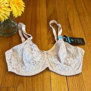 Bali NWT 34C Smoothing Bra 🌺